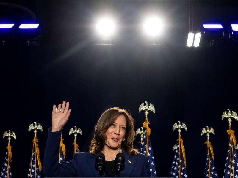 Deep-blue California is a piggy bank for Kamala Harris — and Donald Trump. How they’re trying to cash in