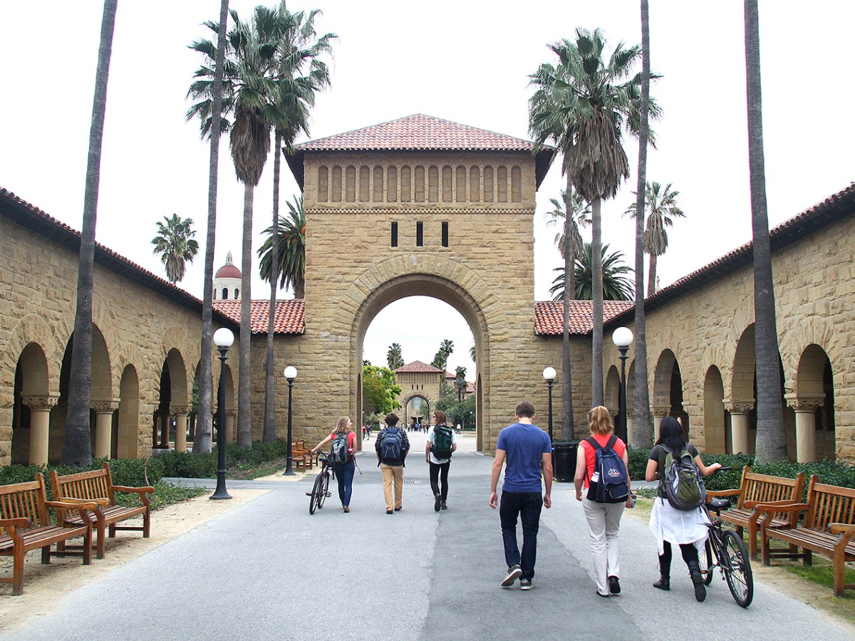 Students at Stanford University walk towards the main quad on March 13, 2015. Photo by Veronica Weber.